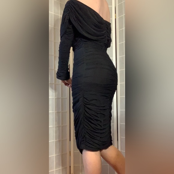 Fitted black ruffle cocktail dress - Picture 2 of 2